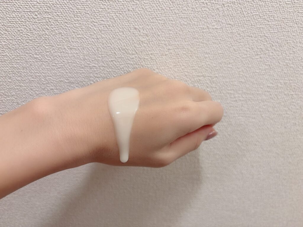 実際に敏感肌の私がスキンバリアCローションEXを使ってみたレビュー